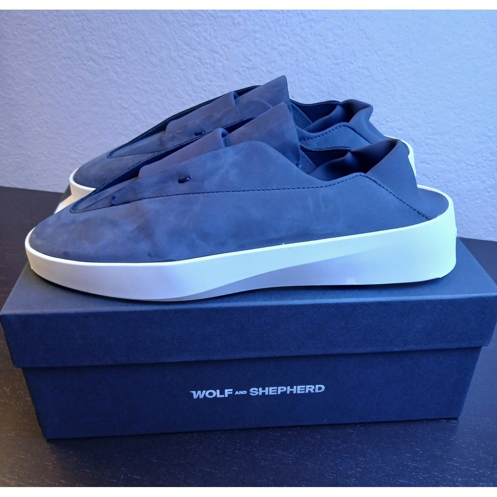 Wolf and Shepherd Cruise Ace Navy White Leather Slip On Sneakers EU 39 US M 6.5